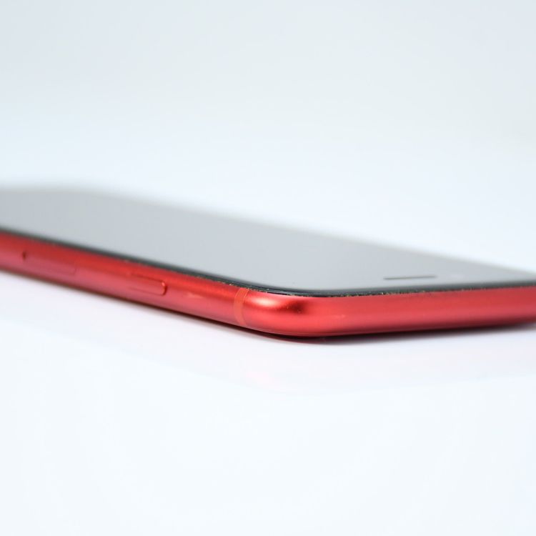 SIM�ե꡼ iPhone SE �裲���� 64GB ��å�