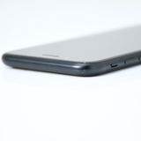 �ڽ����Хåƥ꡼84%��au SIM�ե꡼ iPhoneSE �裳���� 64GB �ߥåɥʥ���