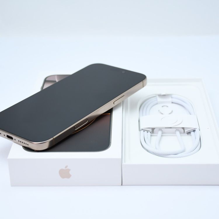 ڶ˾ʡSIMե꡼ iPhone16 Pro Max 512GB ǥȥ˥