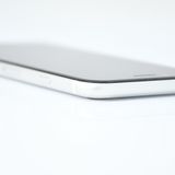 �ڽ����Хåƥ꡼85���SIM�ե꡼ iPhone SE �裲���� 64GB �ۥ磻��