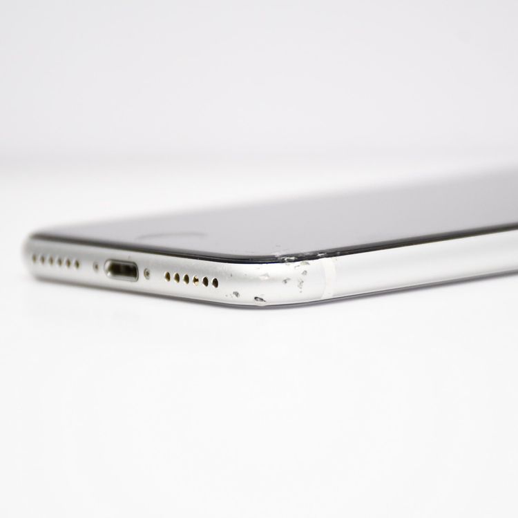 ��ư���ǽ������80%��SIM�ե꡼ iPhoneSE �裲���� 64GB �ۥ磻��