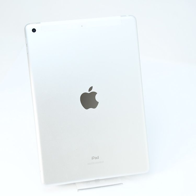 �ڥХåƥ꡼��������92������ʡ�SIM�ե꡼iPad ��7����  32GB ����С�