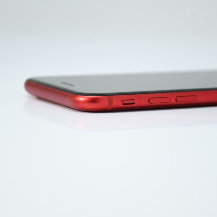 �ڥ���󥯡�ư��ġ�SIM�ե꡼iPhone SE �裲���� 64GB ��å�