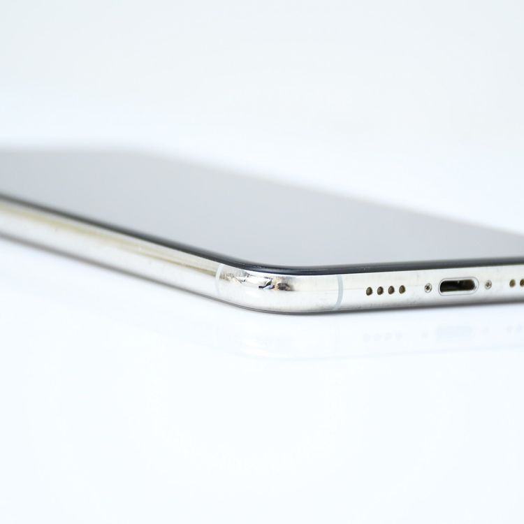 �ڱվ����ʡ�ư��ġ�����100 %��SIM�ե꡼ iPhone XS Max 256GB ����С�