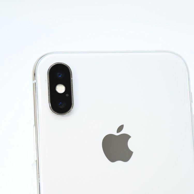 �ڱվ����ʡ�ư��ġ�����100 %��Softbank SIM�ե꡼iPhone X 64GB