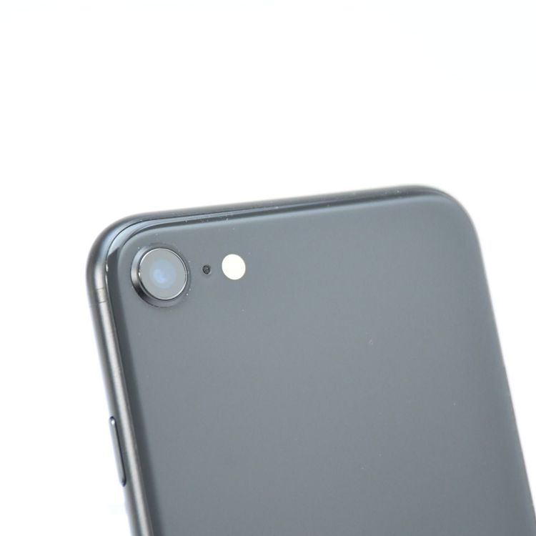 �����ʡ�SIM�ե꡼ iPhoneSE ��2���� 64GB �֥�å�