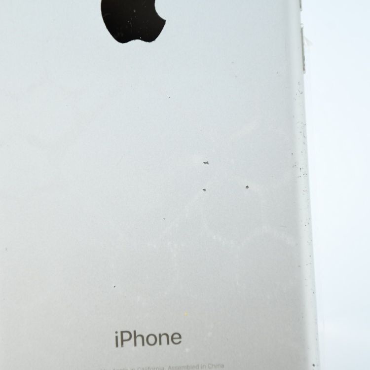 SIM�ե꡼ iPhone7 32GB ����С�