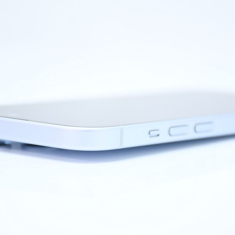 【純正バッテリー96%】SIMフリー iPhone15 128GB ブルー