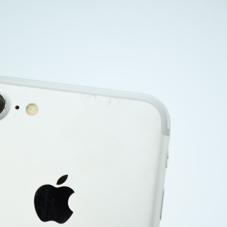 �ڱվ����ʡ�SIM�ե꡼ iPhone7 128GB ����С�