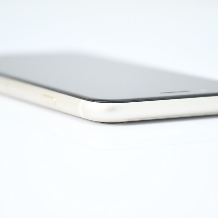 ڥȥ饸󥯡docomo SIMե꡼ iPhoneSE 裳 64GB