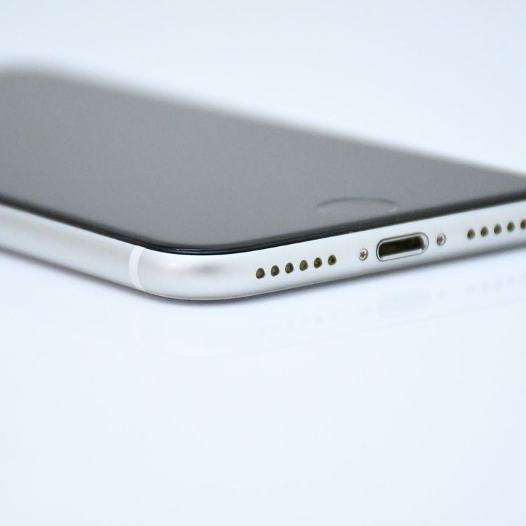 ڱվʡdocomo SIMե꡼ iPhoneSE 2 128GB ۥ磻