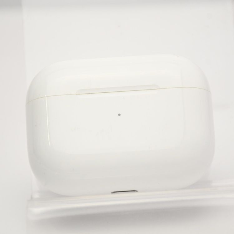 AirPods ��1���� with MagSafe Charging Case