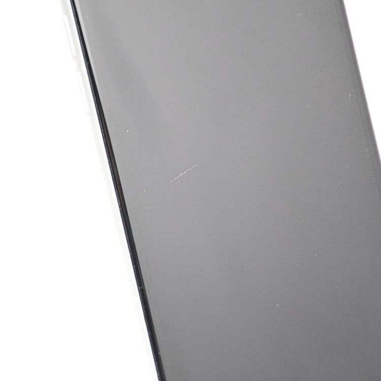 ��ư���ǽ������80%��SIM�ե꡼ iPhoneSE �裲���� 64GB �ۥ磻��