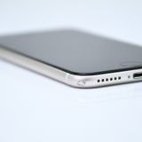 ưġ100 % SIMե꡼ iPhoneSE 裳 64GB 饤
