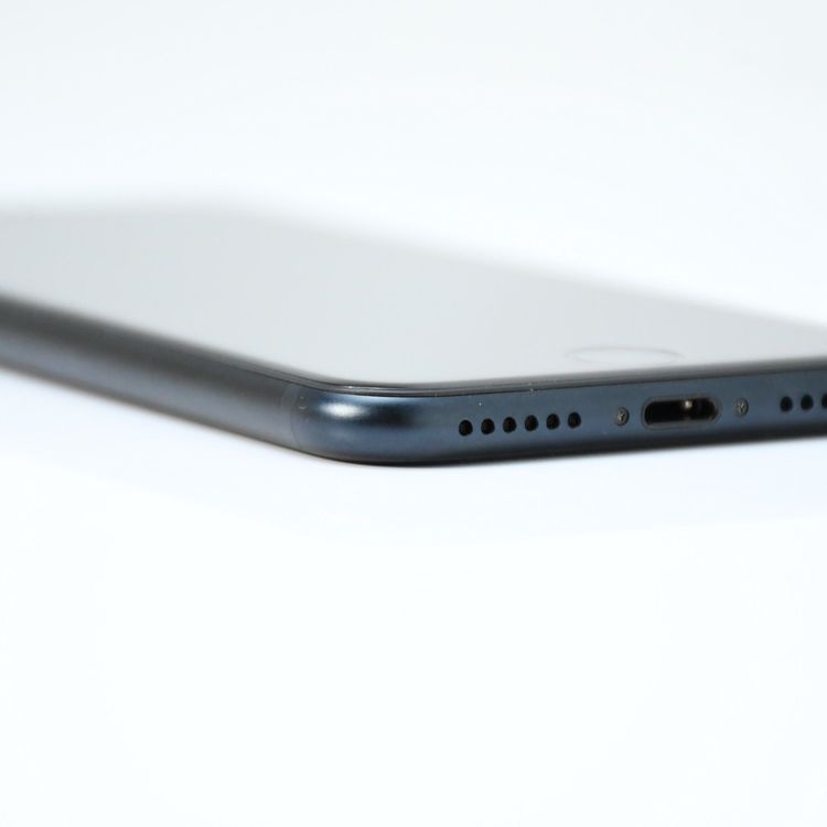 ��ư��ġ�����100 %��SIM�ե꡼iPhone SE �裳���� 64GB �ߥåɥʥ���