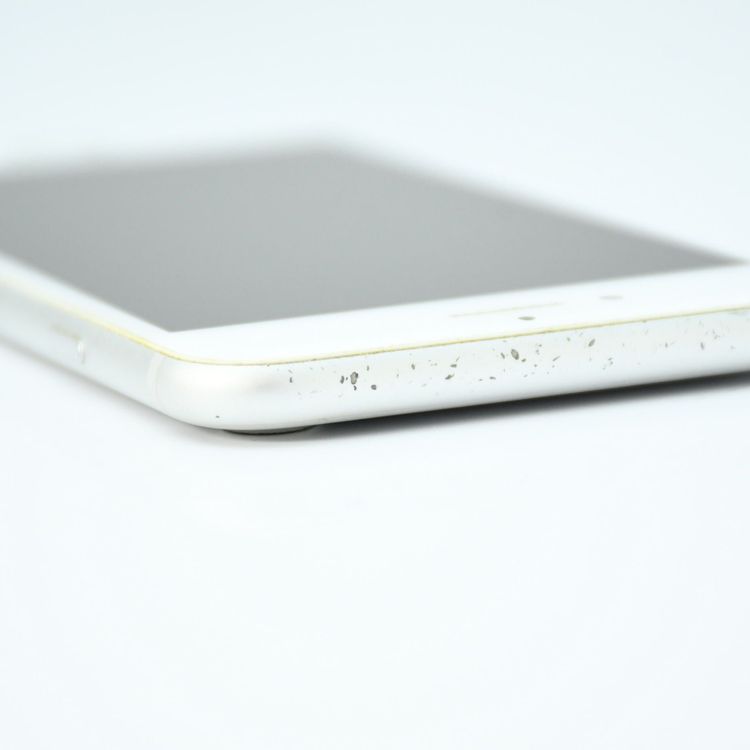 �ڱվ����ʡ�SIM�ե꡼ iPhone7 128GB ����С�