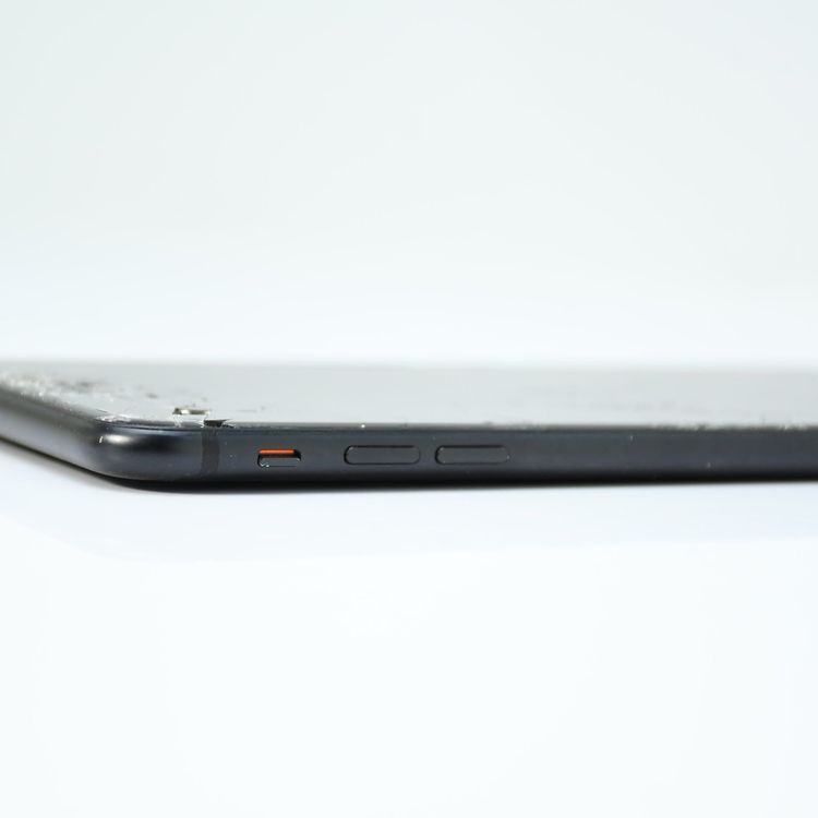 �ڽ����Хåƥ꡼��������81%��SIM�ե꡼ iPhone7 Plus 32GB �֥�å�