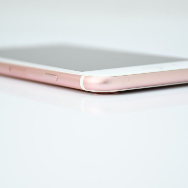 ����������վ����ʡ� docomo SIM�ե꡼ iPhone 7 128GB �������������