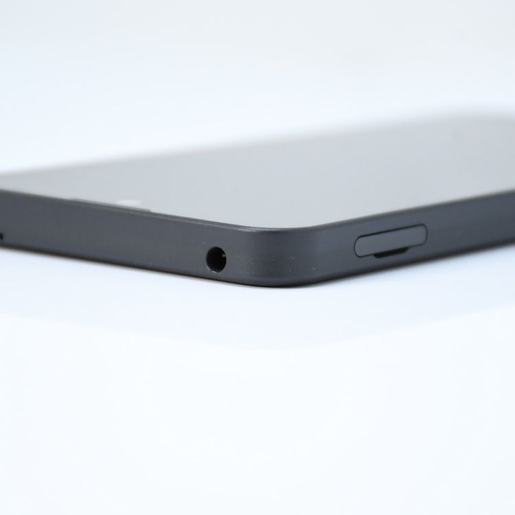 �ڱվ����ʡ������ɹ���au SIM�ե꡼ AQUOS wish SHG06 ���㥳����