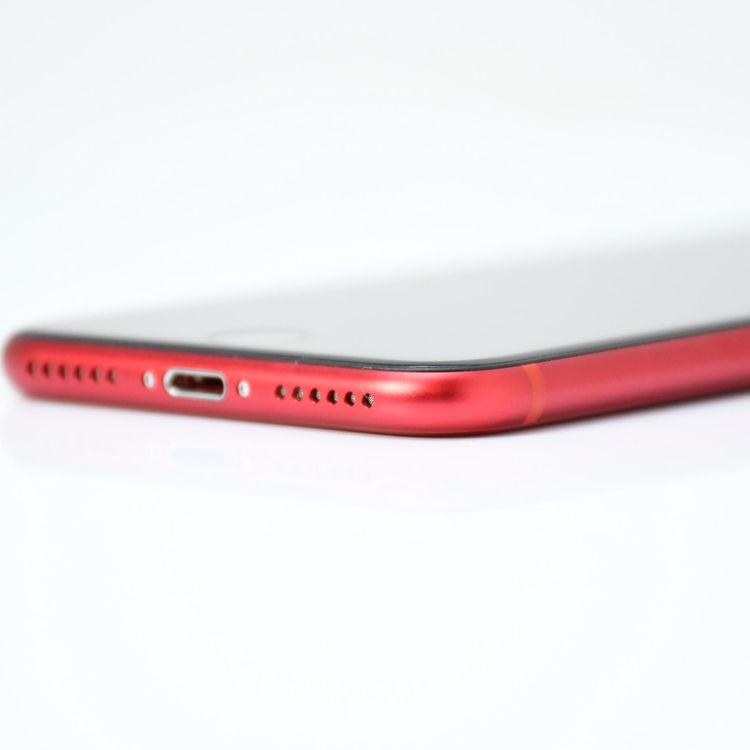 �����ʡ������Хåƥ꡼��������83���docomo SIM�ե꡼iPhone SE �裲����64GB