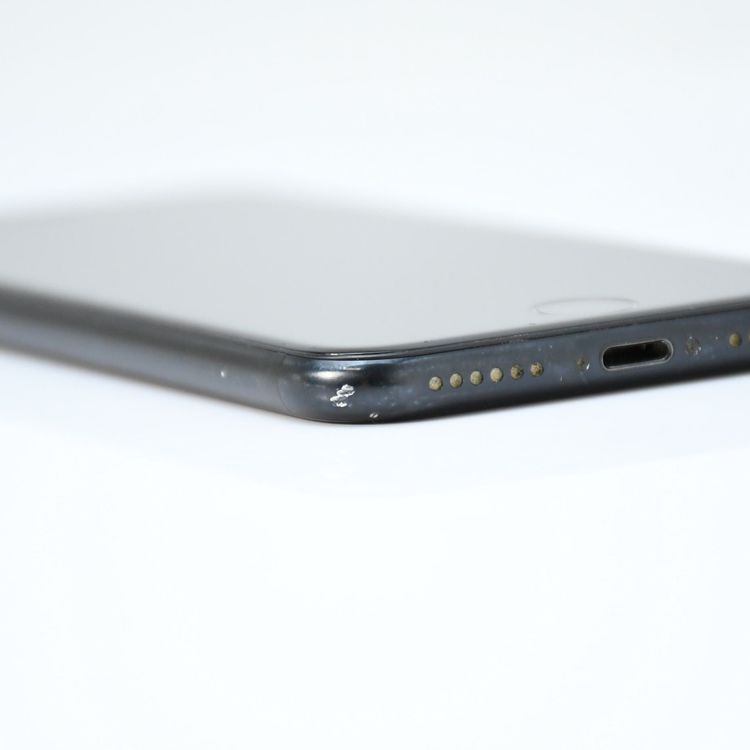 SIM�ե꡼ iPhone SE �裲���� 128GB �֥�å�