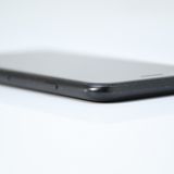 �ڱվ����ʡ�SIM�ե꡼ iPhone SE �裲���� 64GB �֥�å�