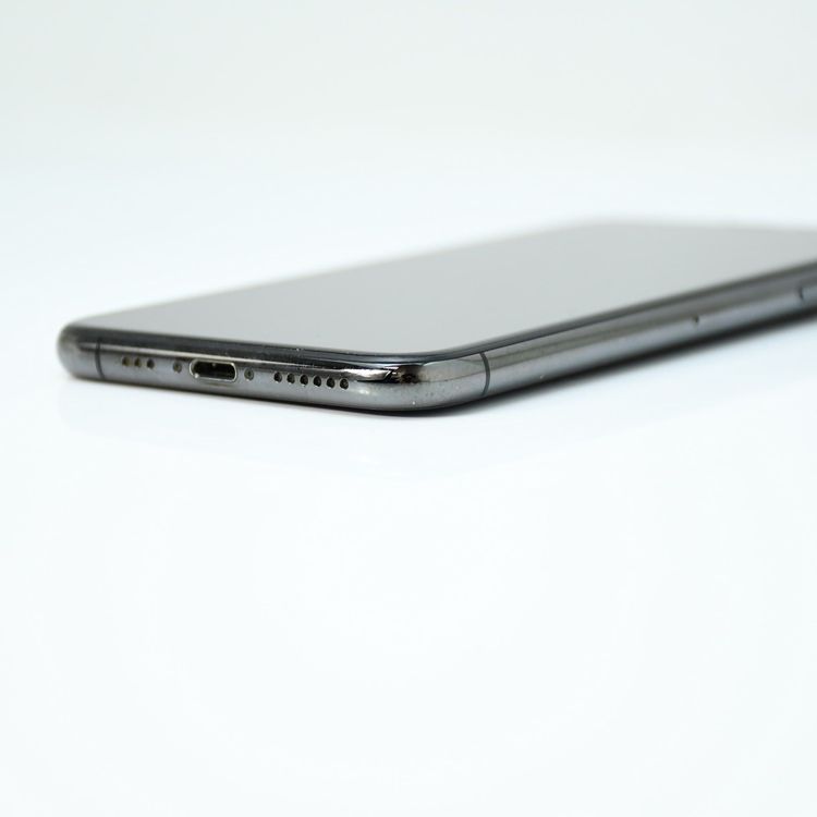 �ڱվ����ʡ������Хåƥ꡼84���SIM�ե꡼ iPhone XS 256GB ���ڡ������쥤