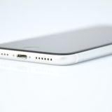 ���������SIM�ե꡼ iPhone SE �裲���� 128GB �ۥ磻��