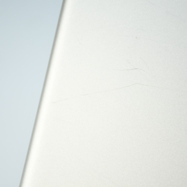 �ڱվ����ʡ��Хåƥ꡼��������87���SIM�ե꡼iPad ��5���� 32GB ����С�