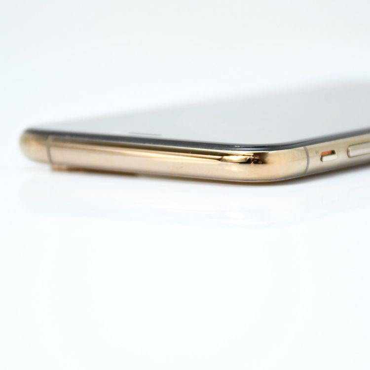 �����ʡ�docomo SIM�ե꡼ iPhone XS 256GB �������