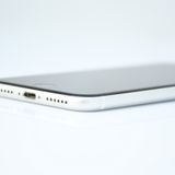 ��ŷ��Х��� SIM�ե꡼ iPhone SE �裲���� 64GB �ۥ磻��