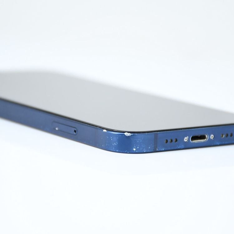 �ڱվ����ʡ�ư��ġ� SIM�ե꡼ iPhone12 64GB �֥롼