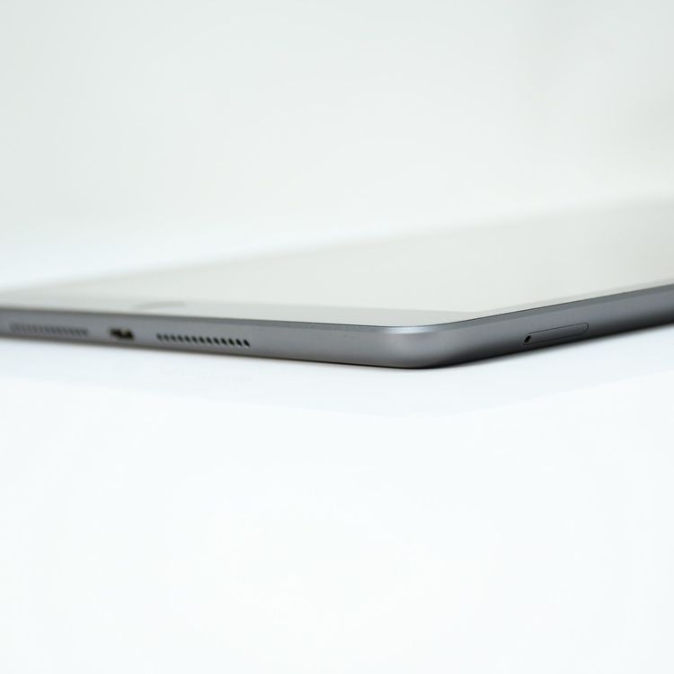 �ڥХåƥ꡼��������92������ʡ�SIM�ե꡼iPad ��9���� 64GB ���ڡ������쥤