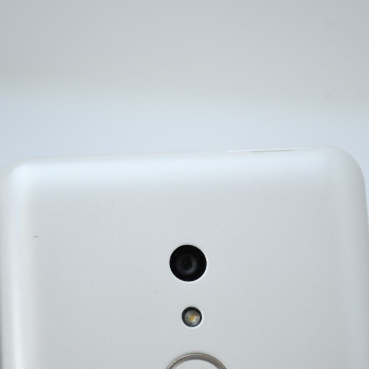 �ڥ����2��������ɹ���SIM�ե꡼ docomo arrows Be4 F-41B �ۥ磻��