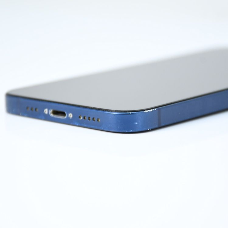 �ڱվ����ʡ�ư��ġ� SIM�ե꡼ iPhone12 64GB �֥롼