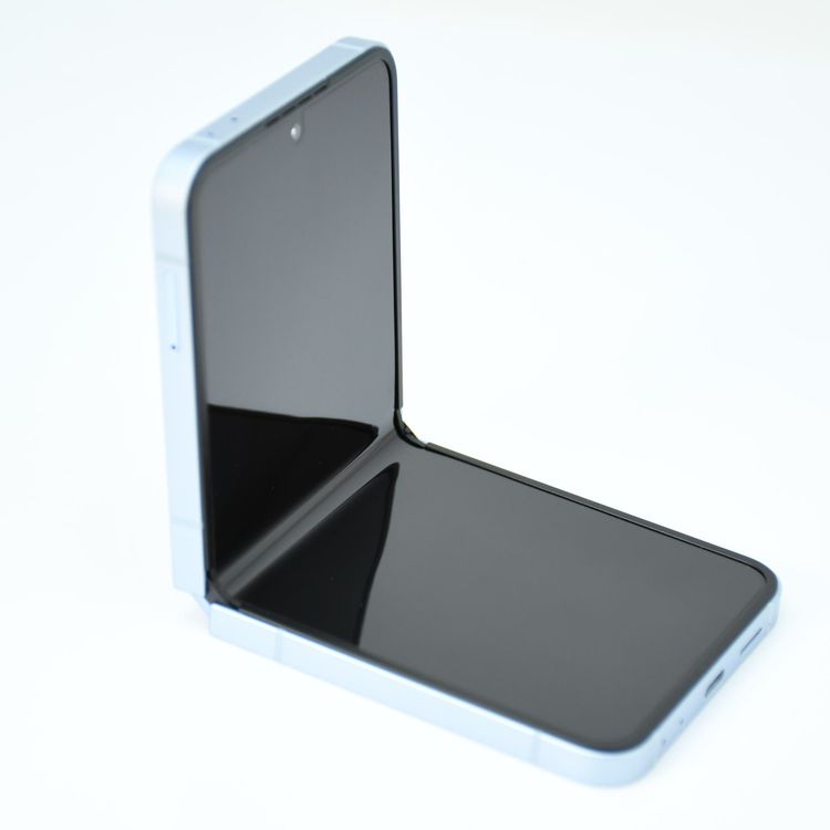 �ڿ���Ʊ�͡�au SIM�ե꡼ Galaxy Z Flip6 SCG29 256GB �֥롼