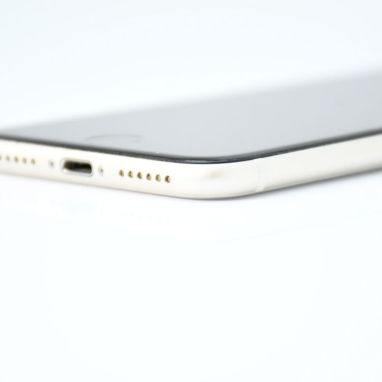 ڥȥ饸󥯡docomo SIMե꡼ iPhoneSE 裳 64GB