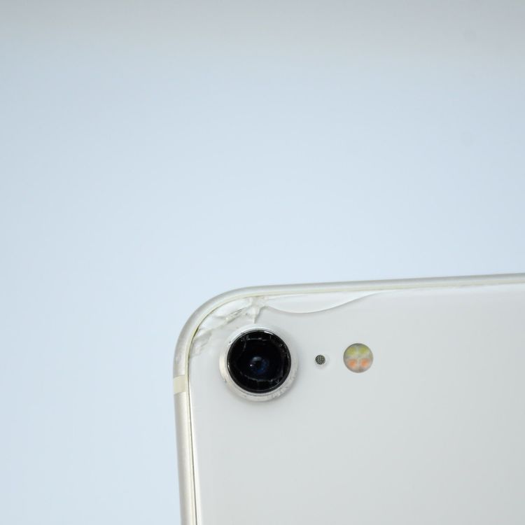 ڽ85%SIMե꡼ iPhoneSE 裳 64GB 饤