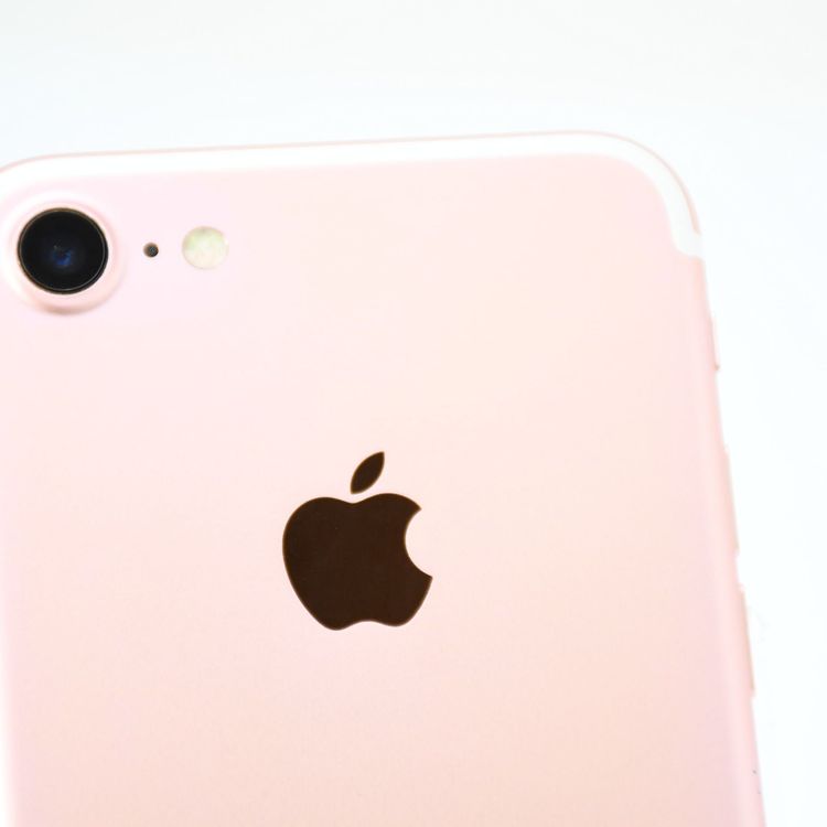 �ڥХåƥ꡼��������86����վ����ʡ�SIM�ե꡼ iPhone7 32GB �������������