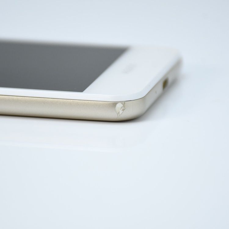 ɹUQХ SHARP AQUOS L2 SH-L02