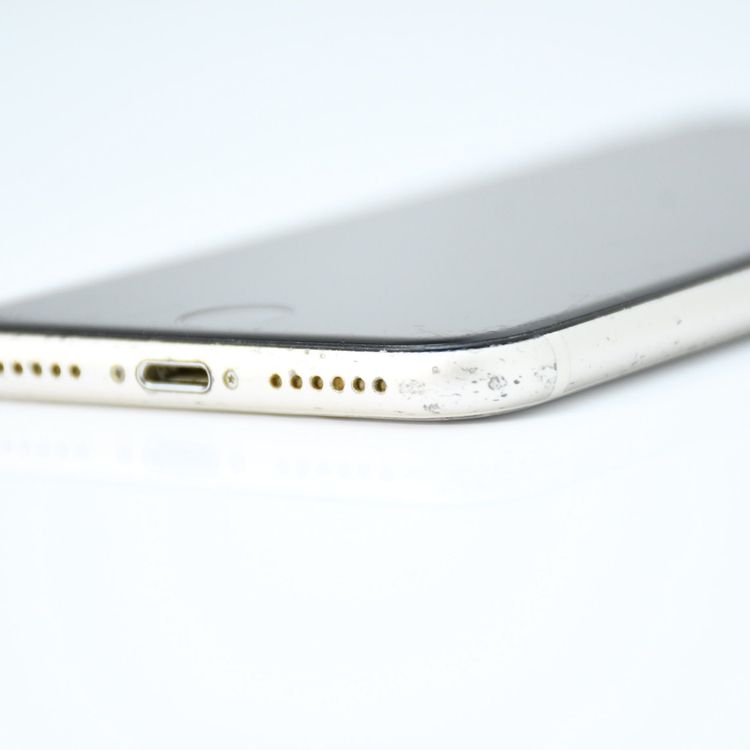 ��ư��ġ��Ҥӳ�����������85%��SIM�ե꡼iPhone SE �裳���� 128GB�������饤��