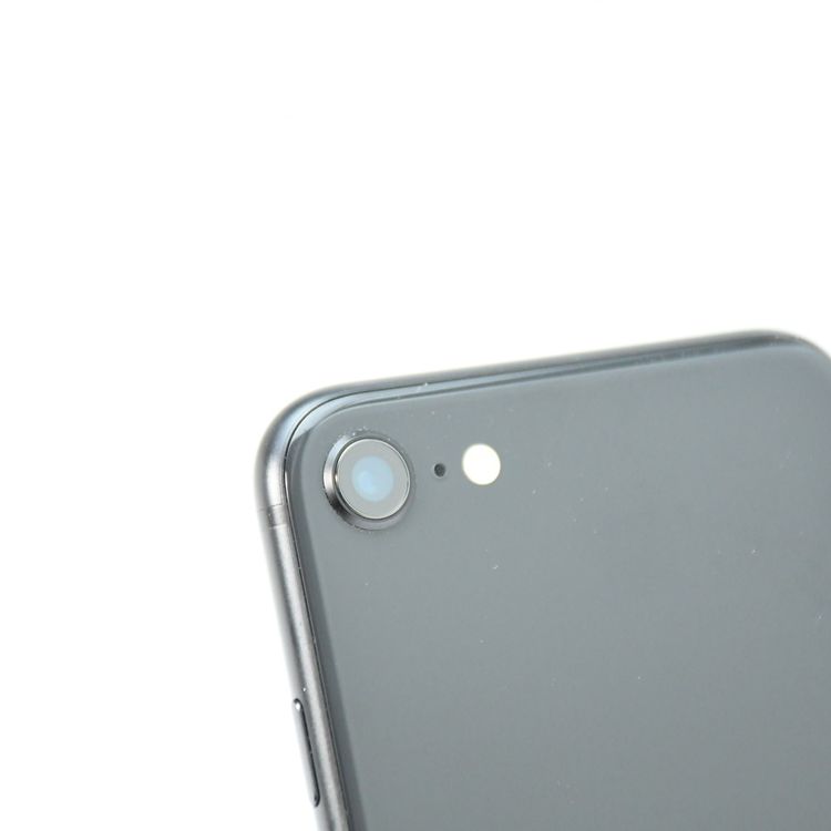 �ڱվ����ʡ������Хåƥ꡼82���SIM�ե꡼ iPhone SE �裲���� 64GB �֥�å�