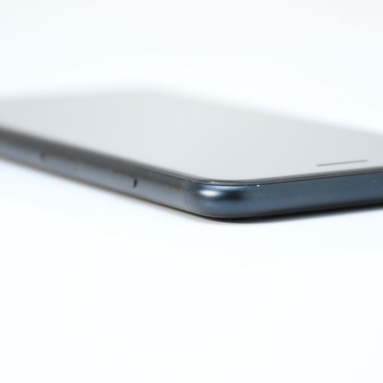 ��ư��ġ�����100 %��SIM�ե꡼iPhone SE �裳���� 64GB �ߥåɥʥ���