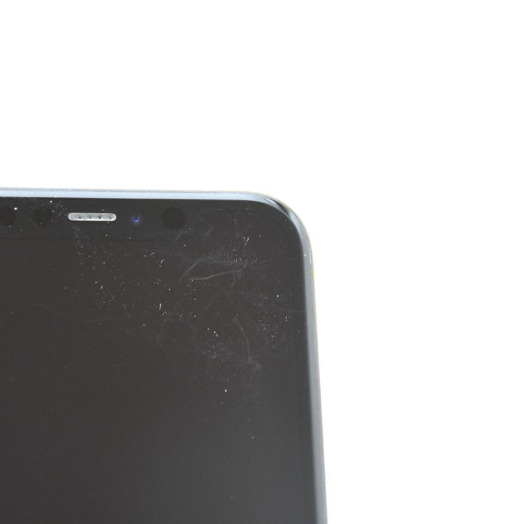 �ڽ����Хåƥ꡼��������84���docomo SIM�ե꡼ iPhone11 64GB ��������