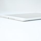 �ڥХåƥ꡼��������92������ʡ�SIM�ե꡼iPad ��7����  32GB ����С�