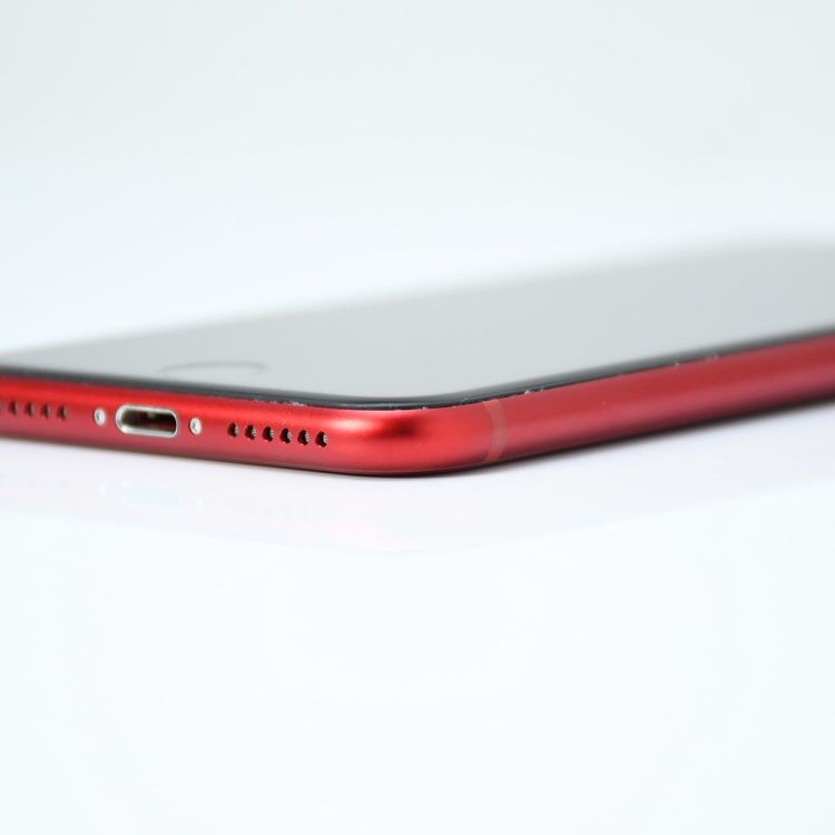 �����ʡ�ư��ġ�����100 %�� SIM�ե꡼ iPhone SE��3���� 64GB ��å�