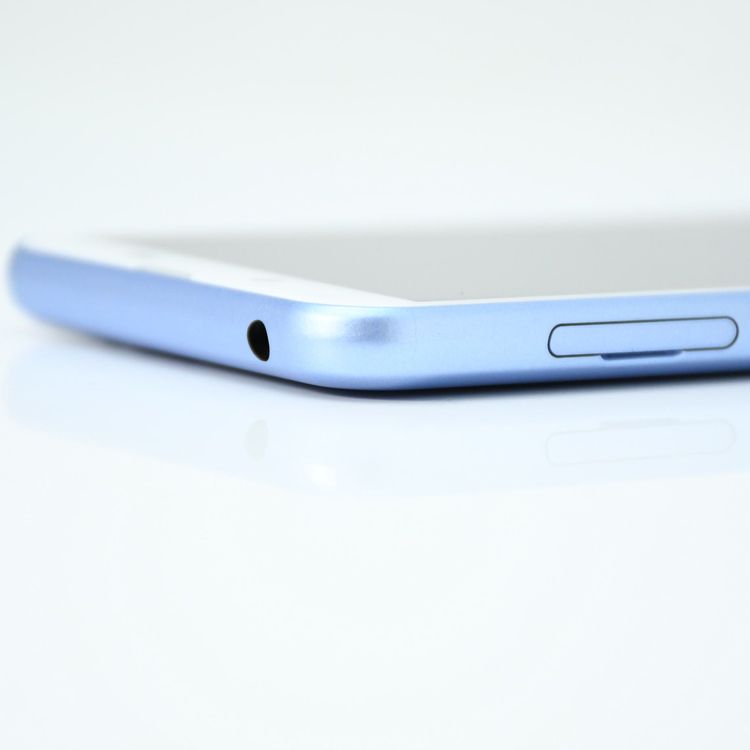 �������ɹ����վ����ʡ�SIM�ե꡼ AQUOS sense2 SH-M08 �����Х�֥롼