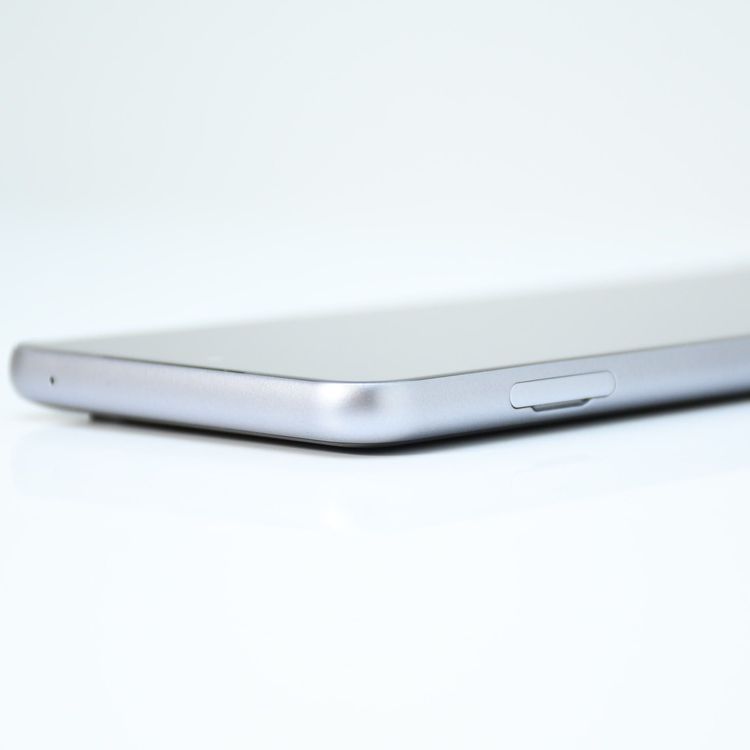 �ڿ���Ʊ�͡�SIM�ե꡼ docomo arrows We2 Plus 256GB ���졼�ȥ��쥤