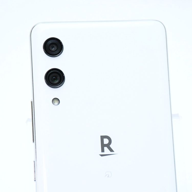 ʡSIMե꡼ Rakuten Hand P710 64GB ۥ磻