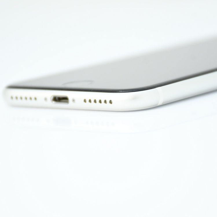 �����ʡ������Хåƥ꡼��������86���au SIM�ե꡼iPhone SE �裲���� 64GB